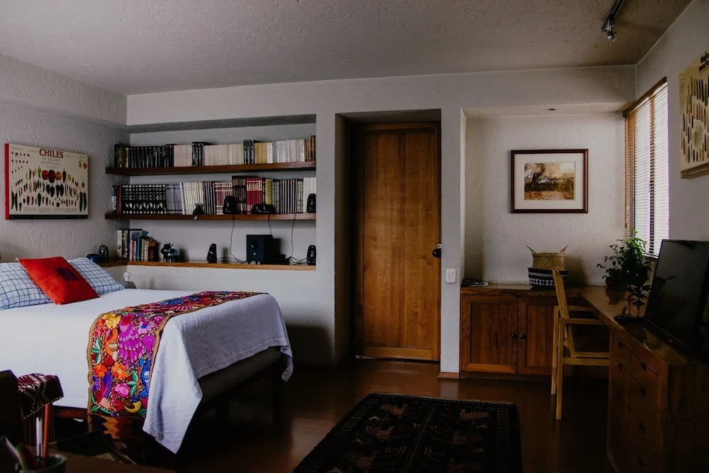 gallery_image_hidden_6