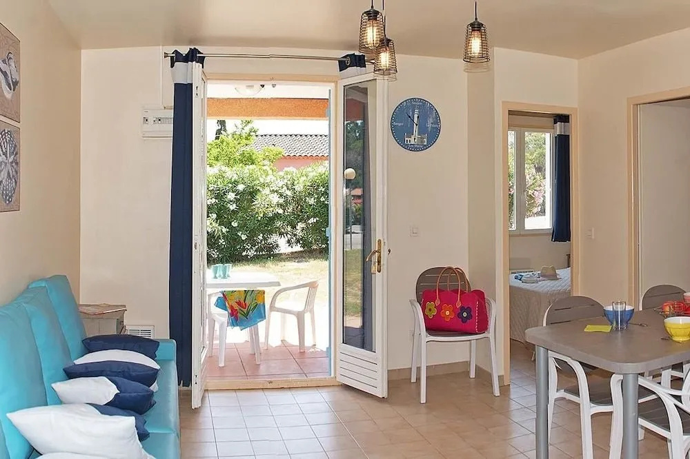 Afficher la photo 7 — Parc Saint James Oasis Village