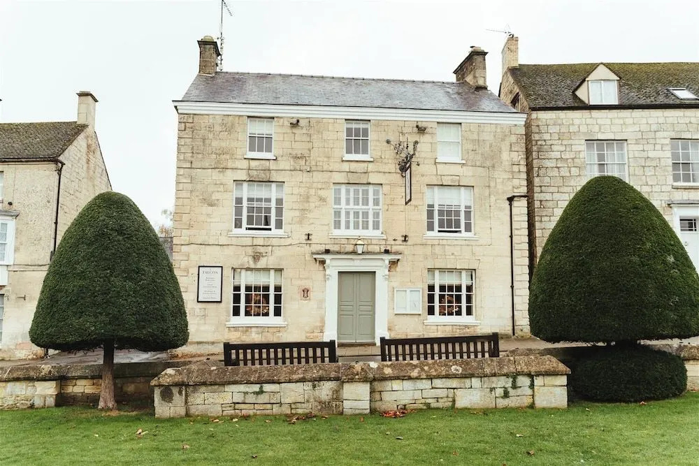 The Falcon Painswick