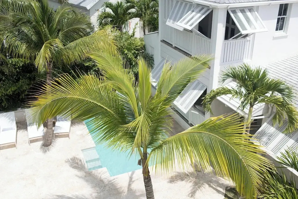 Beachfront Bliss: Luxury Dunmore Town Home With Pool
