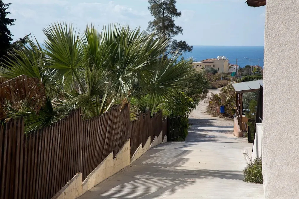 Coral Bay Sunkiss Villa