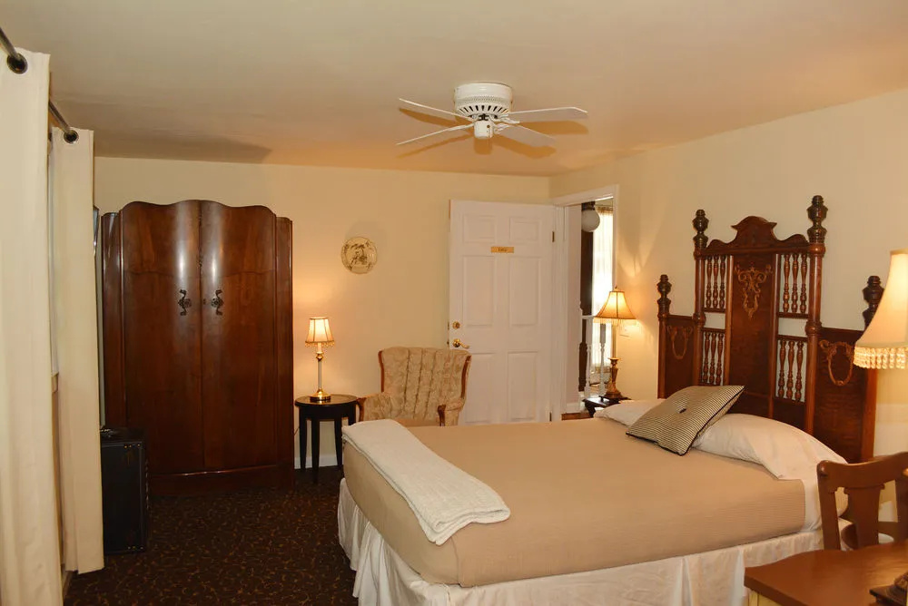 Deer Creek Inn - Général