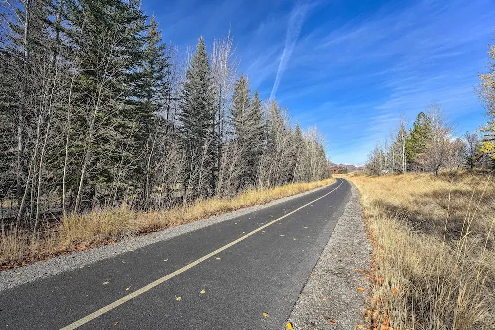 Ketchum Couple's Retreat: 1 Mi to Sun Valley!