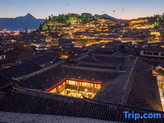 Yunman Mu Mountain SnowPanoramic Aesthetic Vacation Courtyard Viewing the Ancient City Snow Mountain