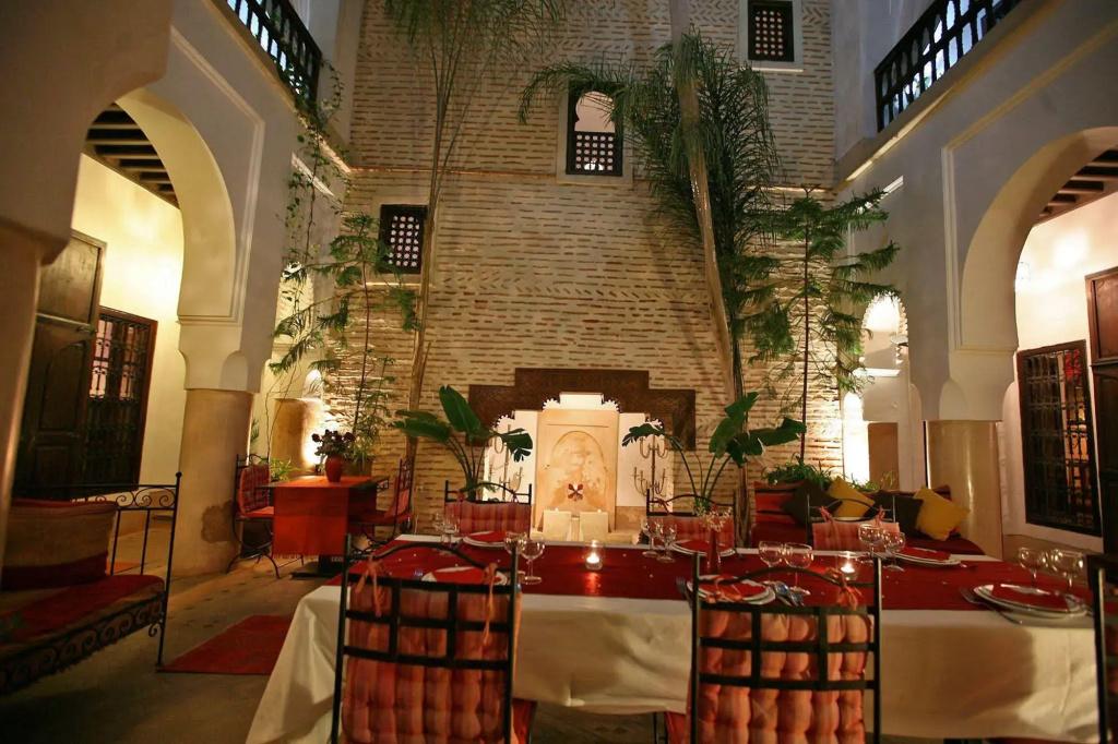Riad El Faris - Général