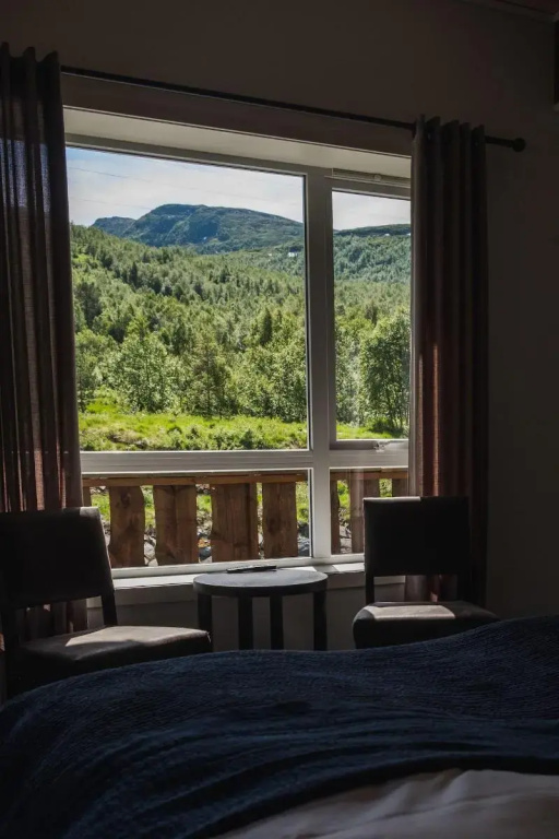 Deluxe Double room (full double bed)