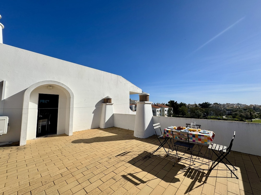 Albufeira Central 8 by Homing