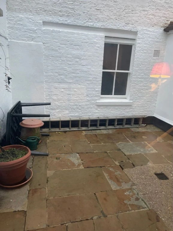 Expansive 4BD Home- 15 min From Buckingham Palace!