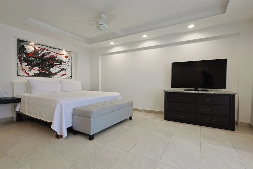 Pier 69 Beachfront Boutique Hotel Romance Zone Adults Only — 4