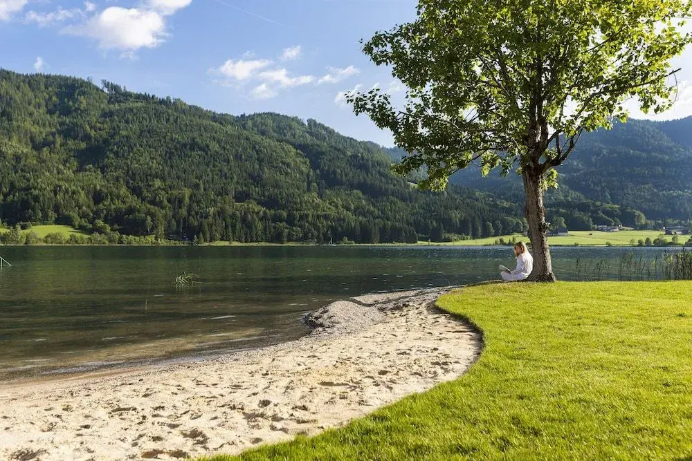 Beach & Waterfront