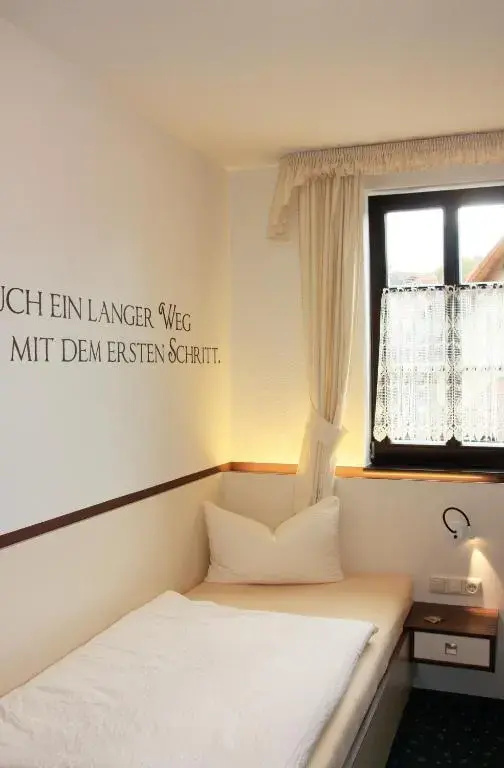 Gasthaus Goldener Hirsch - Chambres