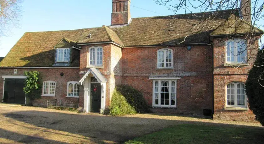 Lee Manor