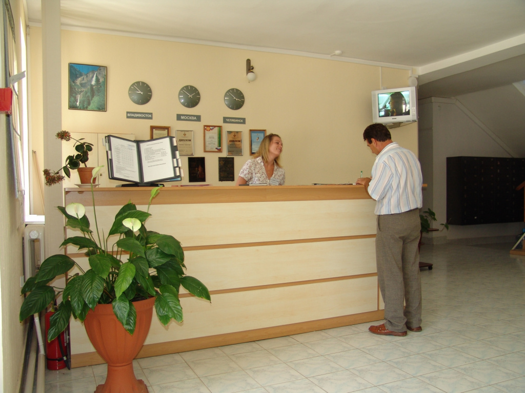 Lobby & Reception
