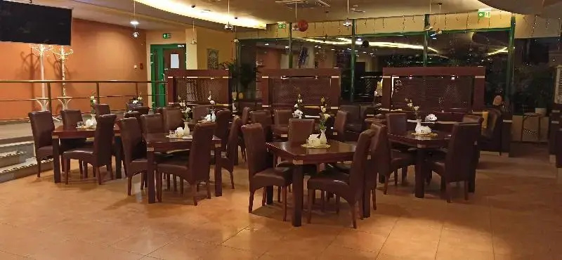 Food & Beverage