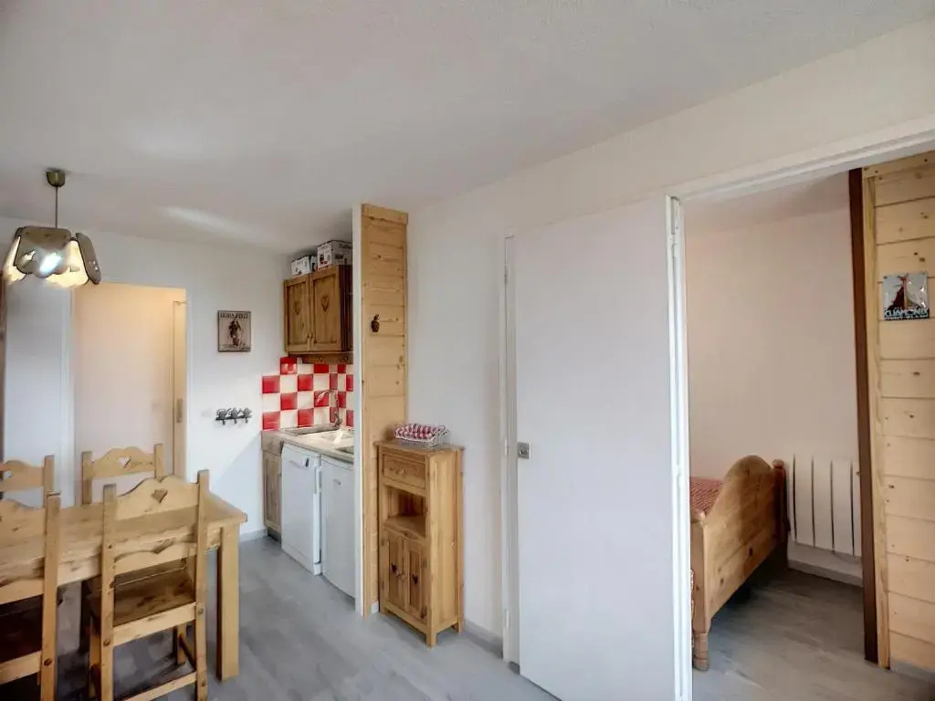 Voir la photo 3 — Appartement Les Menuires, 2 pièces, 4 personnes - FR-1-178-317