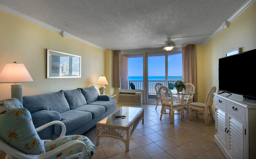Family Suite with ocean view