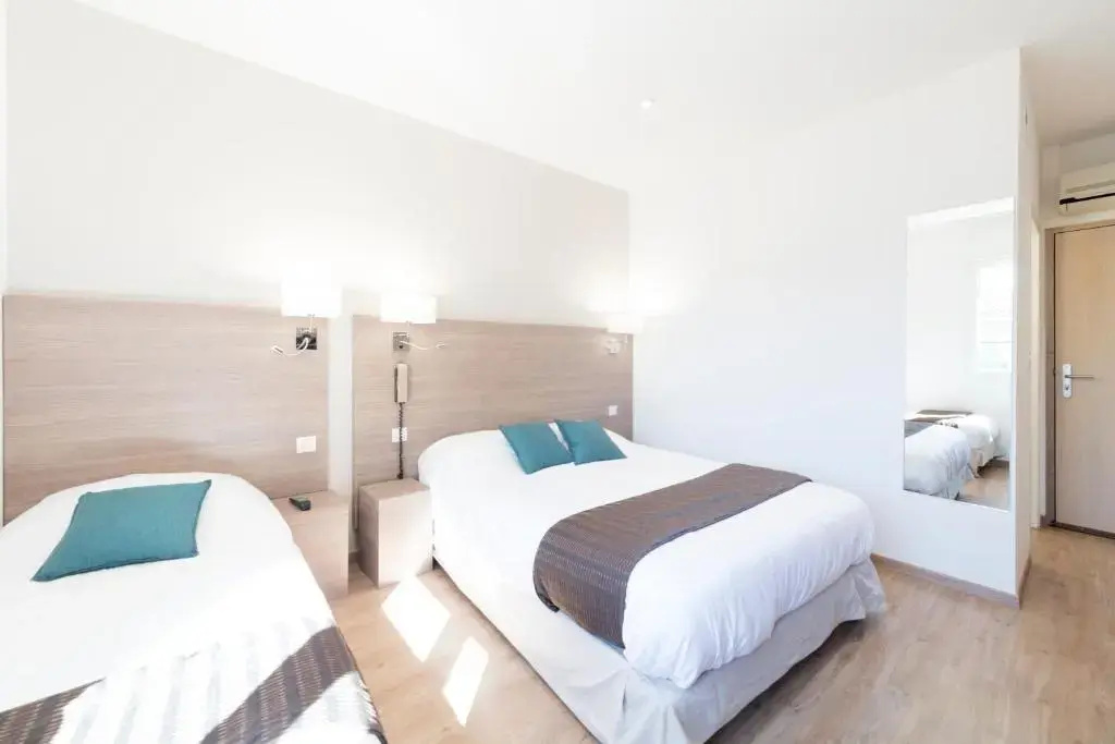Hotel Restaurant Le Cours - Chambres