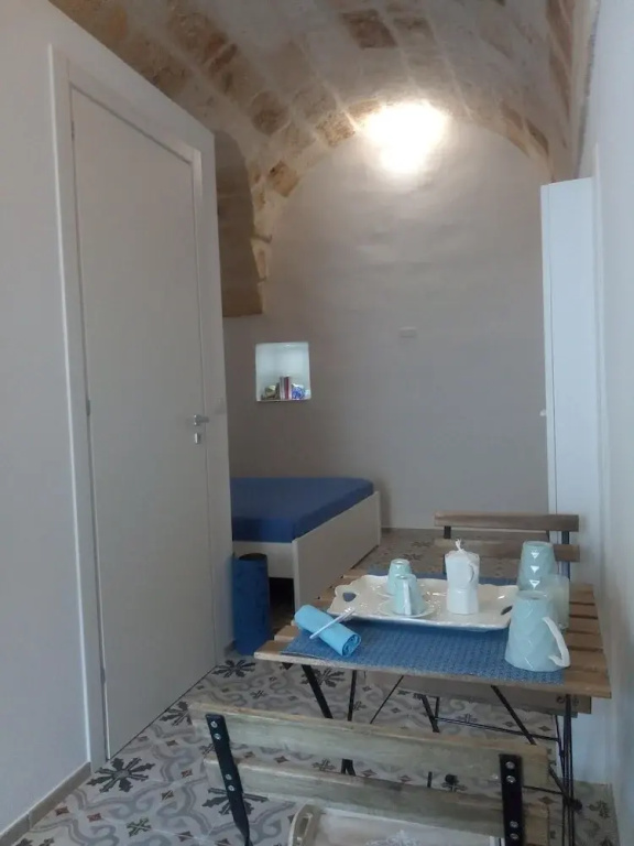 Standard Double room with balcony (full double bed)
