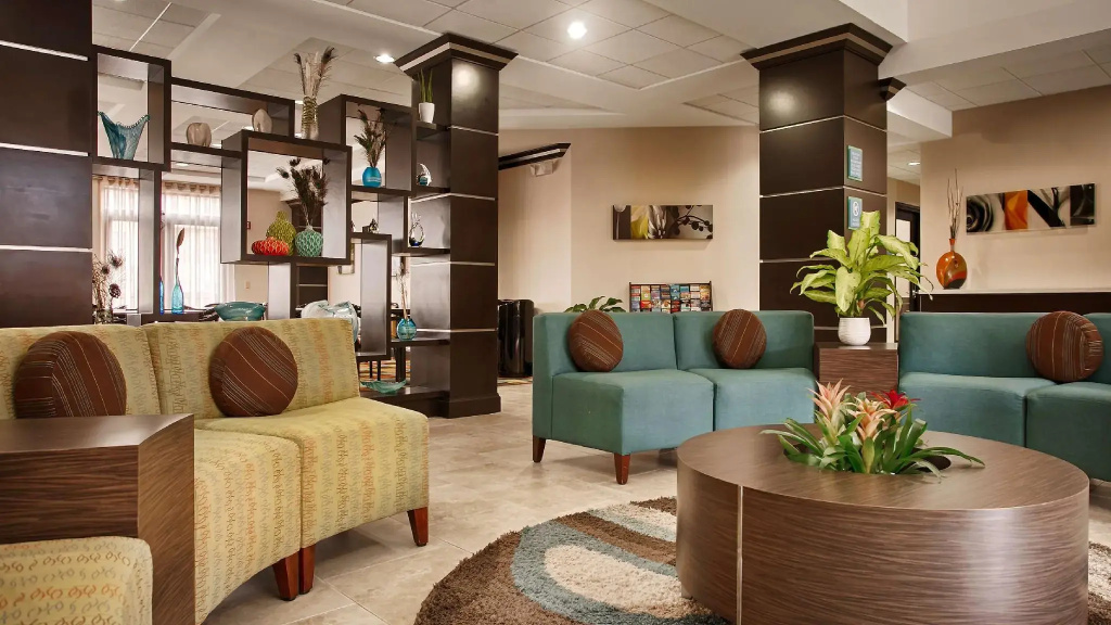 Lobby & Reception