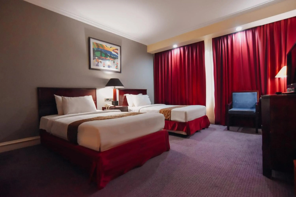 Surabaya Suites Hotel Powered by Archipelago - Général