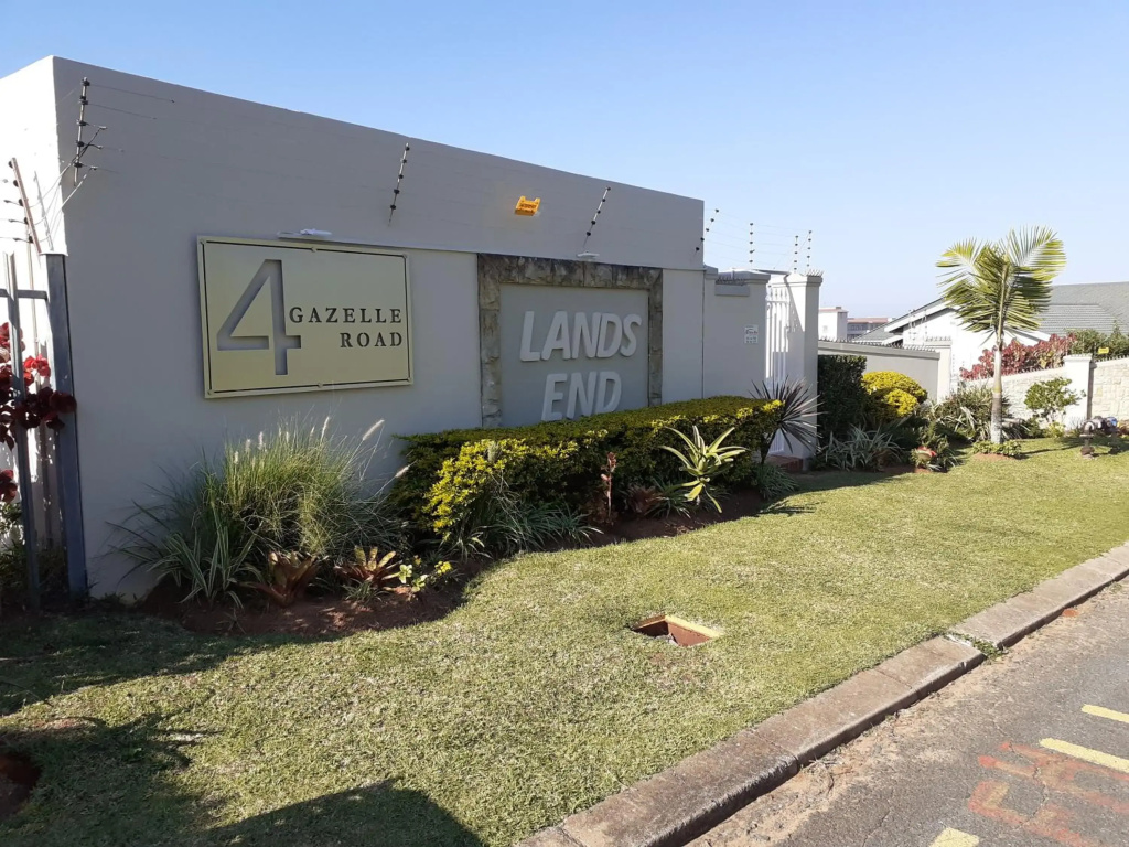 Lands End Family Only Apartment