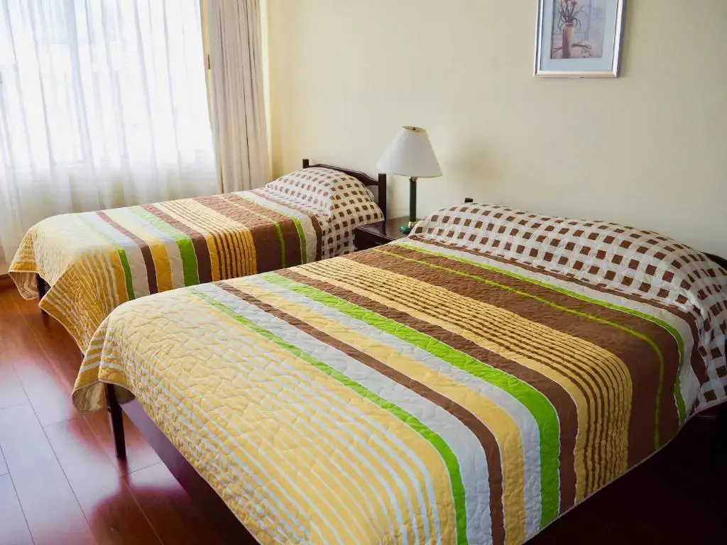Hotel 6 de Diciembre - Chambres