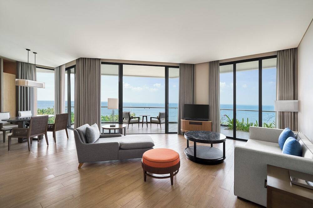 Intercontinental Phu Quoc Long Beach Resort