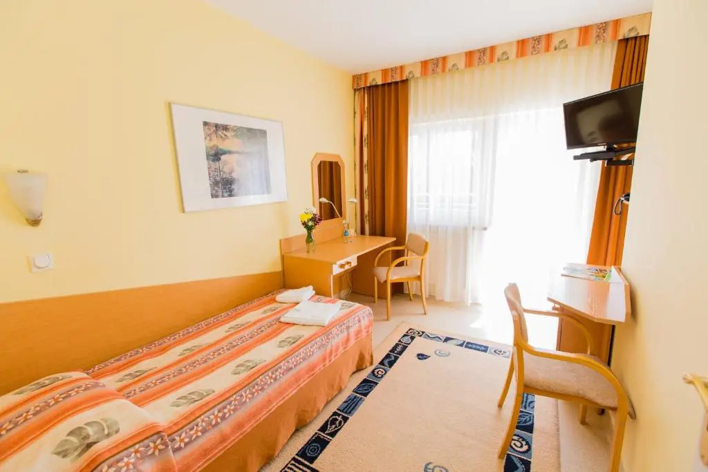Geovita Jadwisin - Chambres