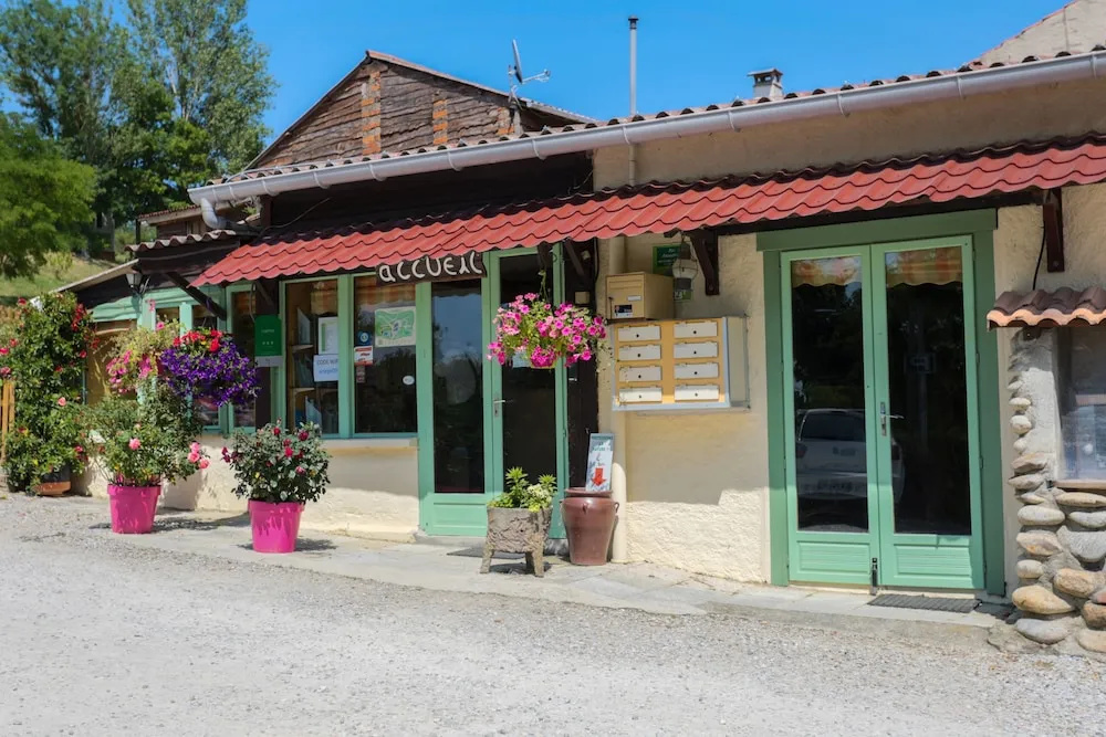 Voir la photo 3 — Le Bourdieu