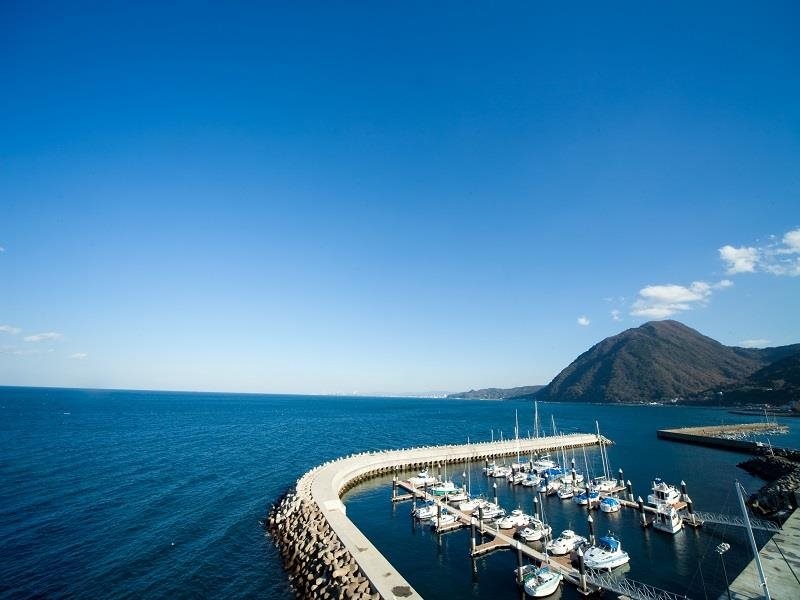 Beach & Waterfront