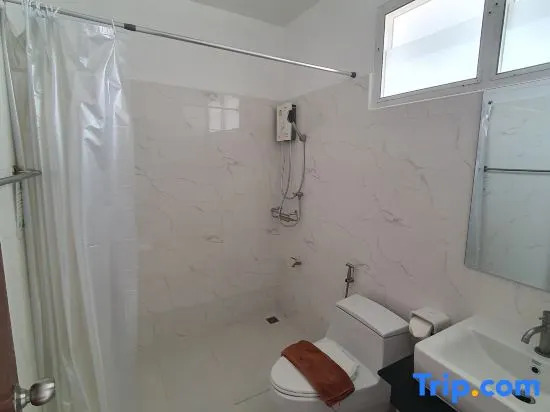Одноместный номер Standard с видом на бассейн в Rattana Pura Beach Resort