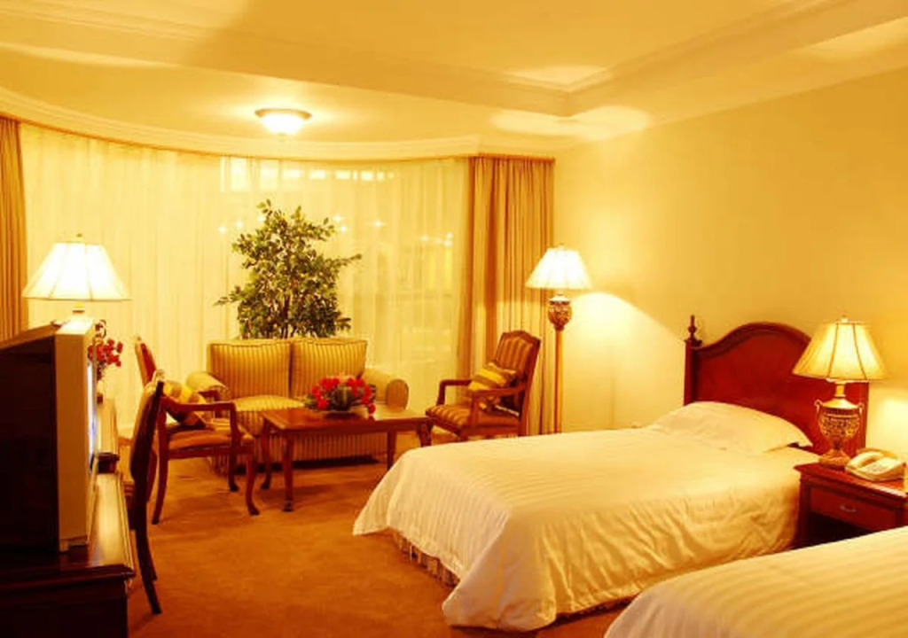 New Gloria Plaza Garden — фото 6