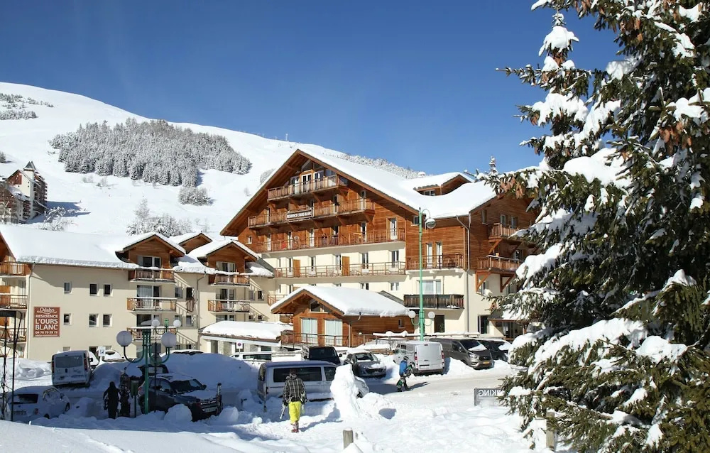 Alpine Stay Near Slopes