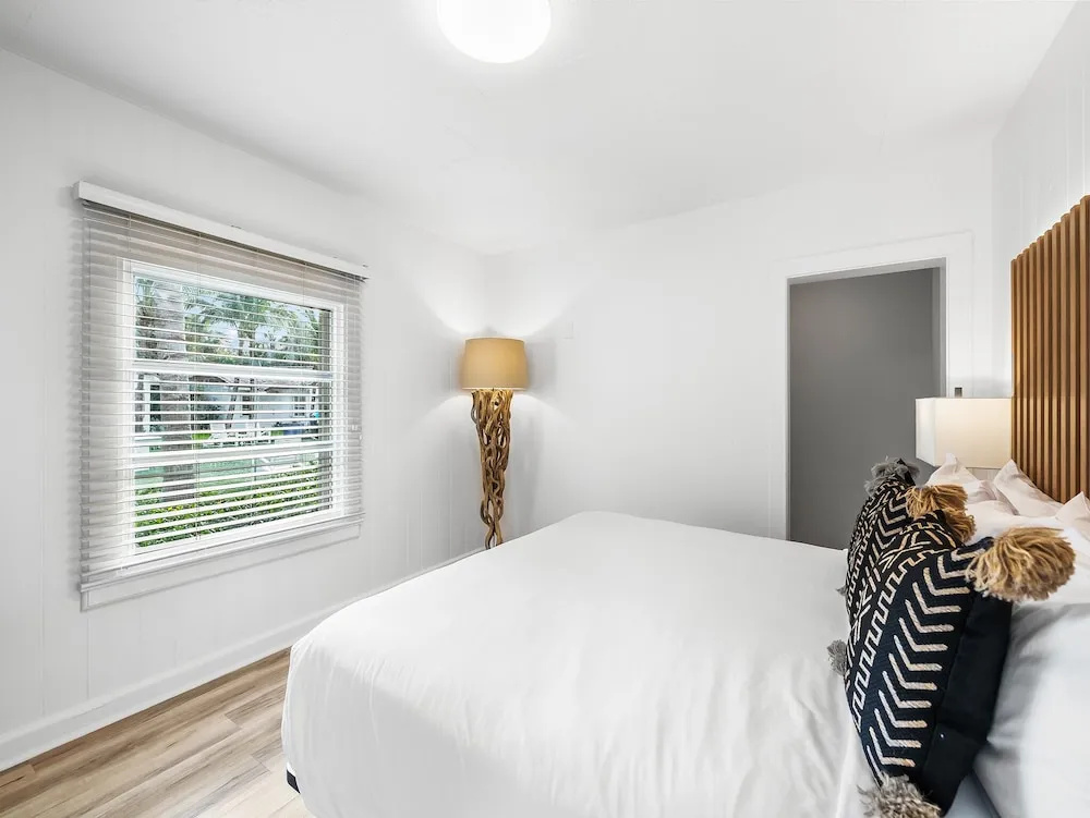 2 Bedrooms Villa