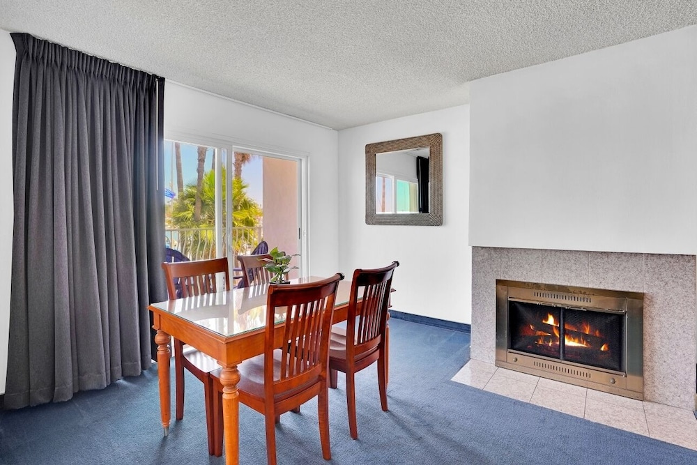 Oceanside Marina Suites - Chambres