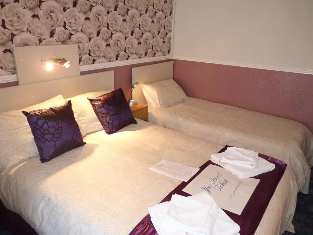 Standard Double room (twin beds)