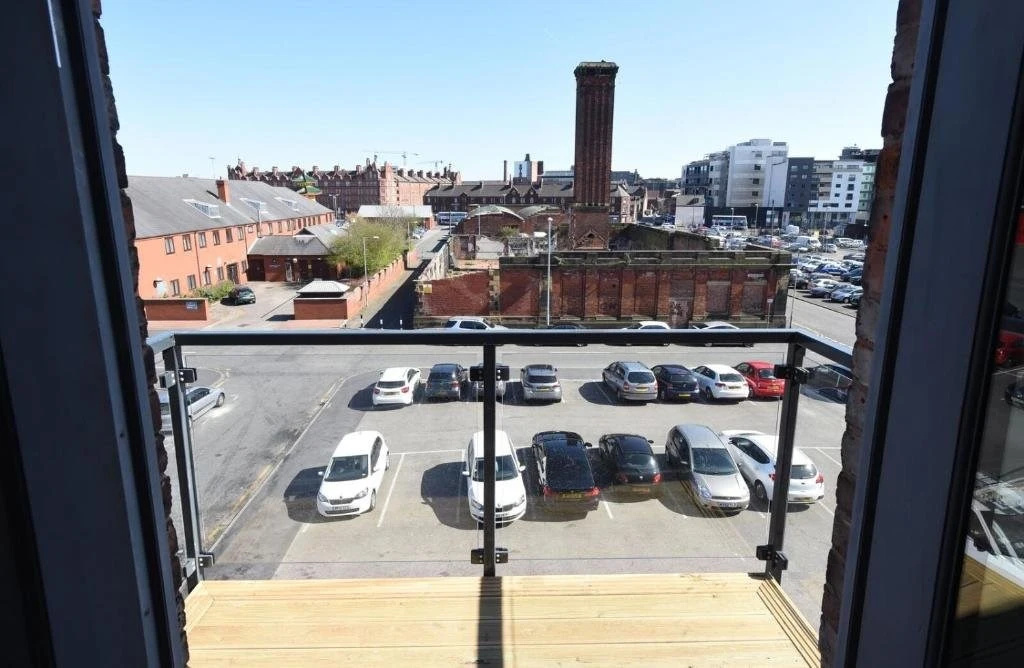 Balcony & Terrace