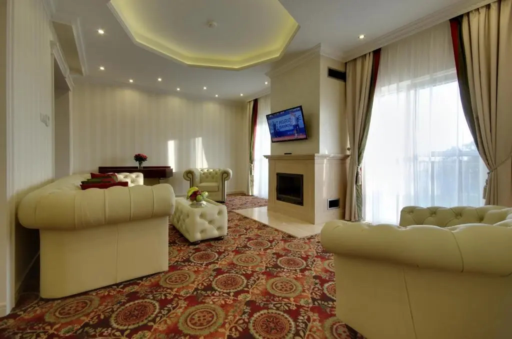 Presidential Single Suite with balcony