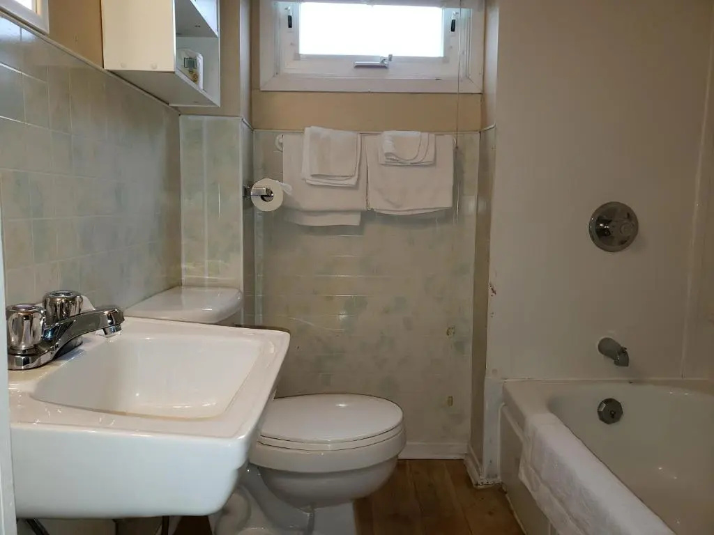 Standard Double room (full double bed)
