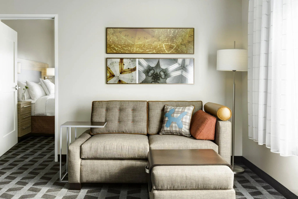 1 Bedroom Double Suite (full double bed)
