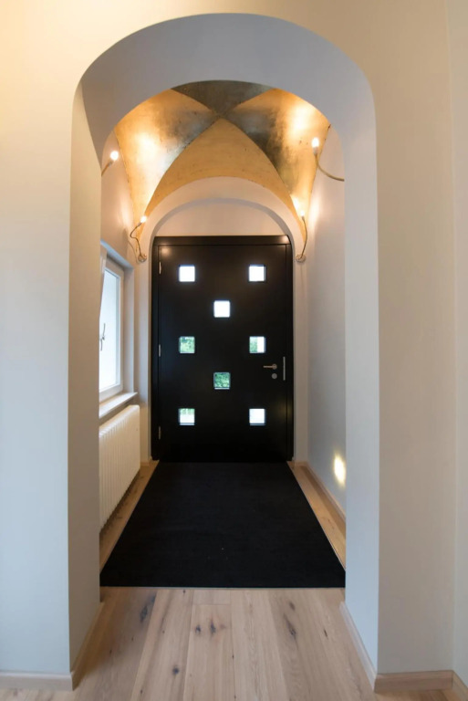 Image 12