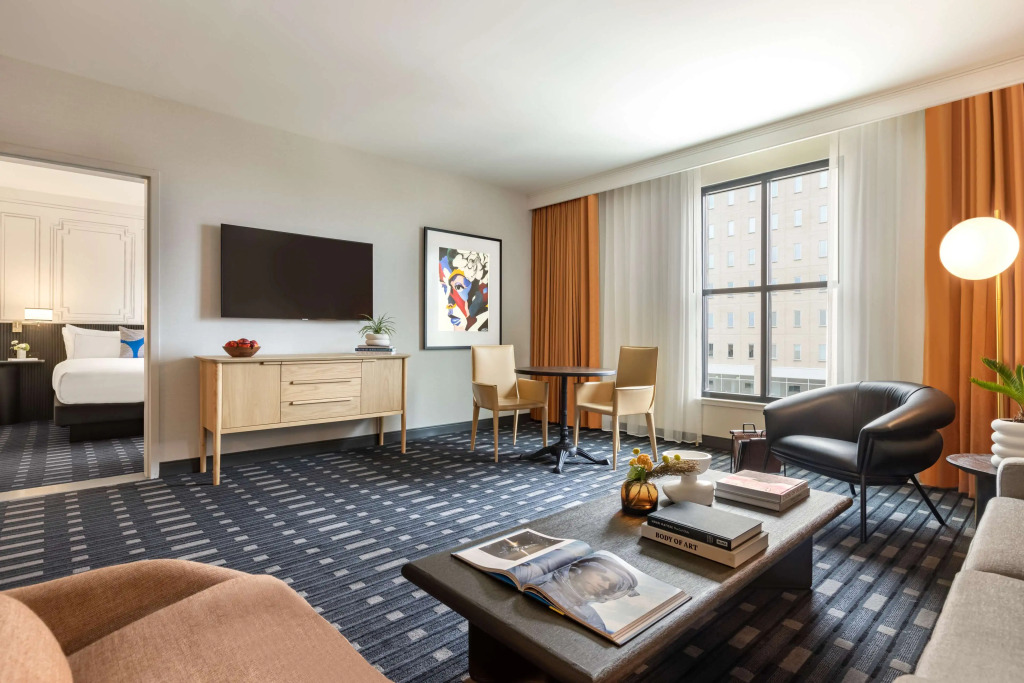 106 Jefferson Huntsville, Curio Collection by Hilton — фото 4