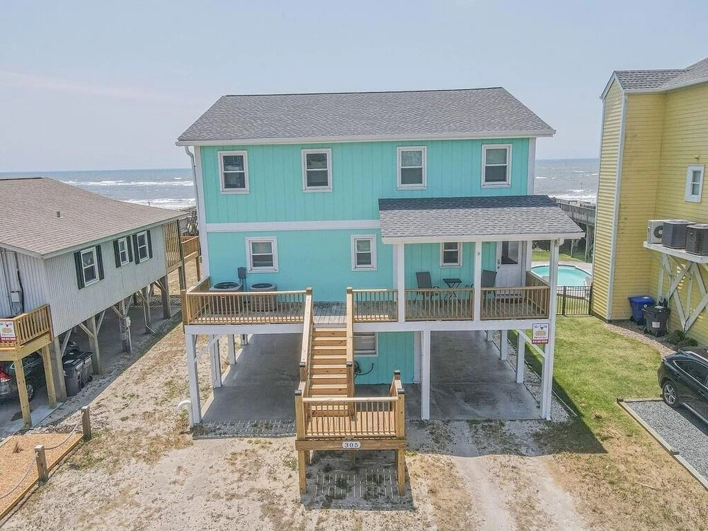 The Narwhal Nest 5 Bedroom Home by Redawning