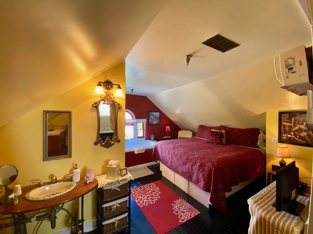 Standard Attic room with balcony