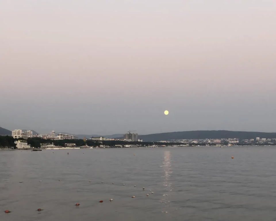 Beach & Waterfront