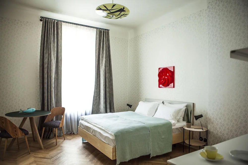 Double Apartment (full double bed)