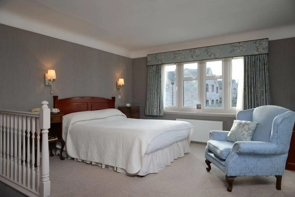 The Raven Hotel - Général