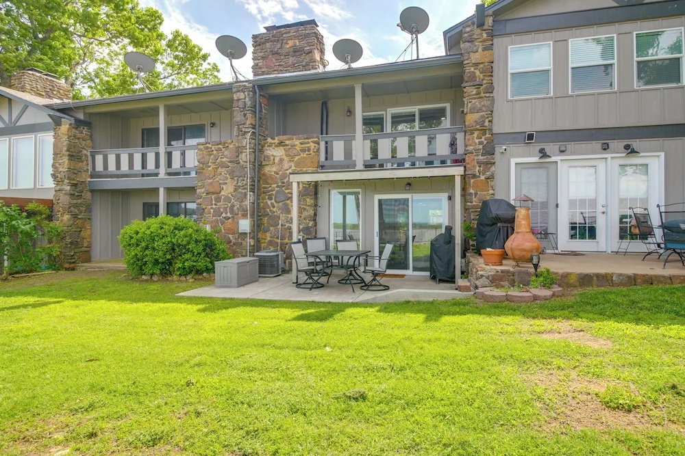 Double-decker View of Grand Lake! Modern Townhome