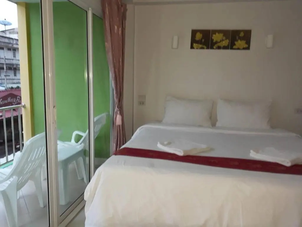 Superior Double room with balcony (full double bed)