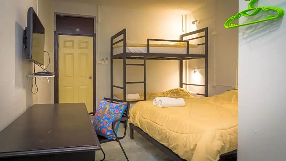 Economy room